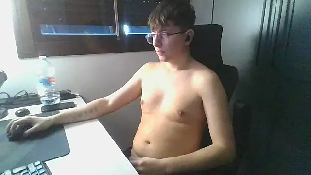 Snapshot of aaress22cm chatting on 11.15.25 aaress22cm online show from 11.15.25