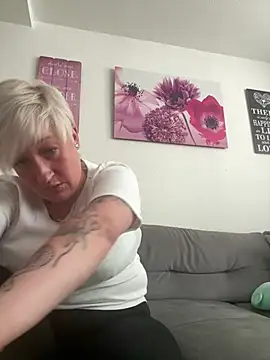 Rozendefotz online show from 04.22.26