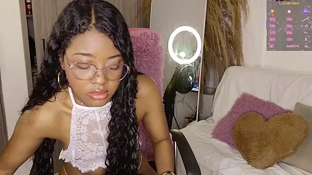 Snapshot of Gianellaarittza chatting on 09.15.25 Gianellaarittza online show from 09.15.25