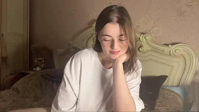 HoneyMist online show from 11.18.25