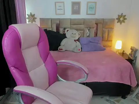 kataleya  18 online show from 01.14.26