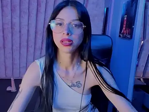 Snapshot of Dulce_Miaa_ chatting on 09.13.25 Dulce Miaa online show from 09.13.25