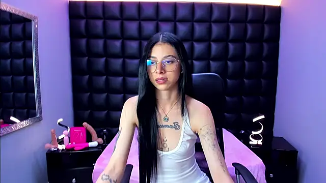 Dulce Miaa  online show from 07.06.26