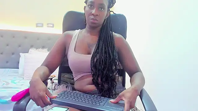 AndreaRossii1 online show from 10.02.25