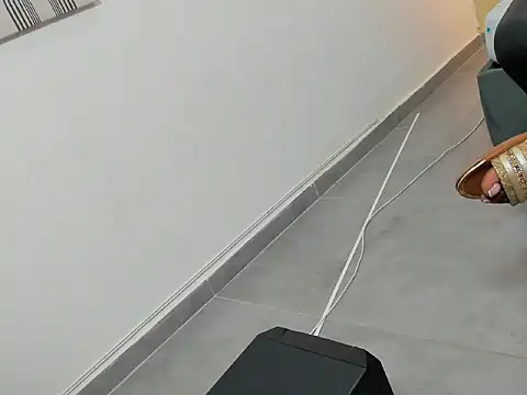 AndreaRossii1 online show from 10.10.25