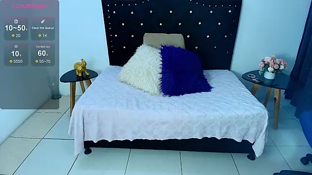 SammySmall F w online show from 11.12.25