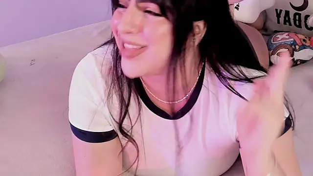 Camila Matinez  online show from 11.08.25