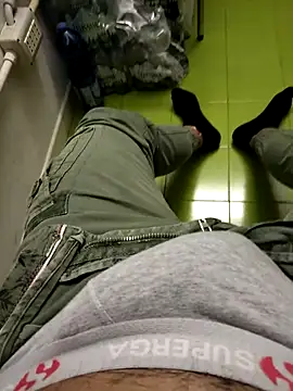 AXEL 84 online show from 12.01.25