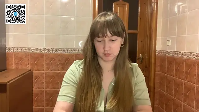 MaroonMoon  online show from 11.12.25