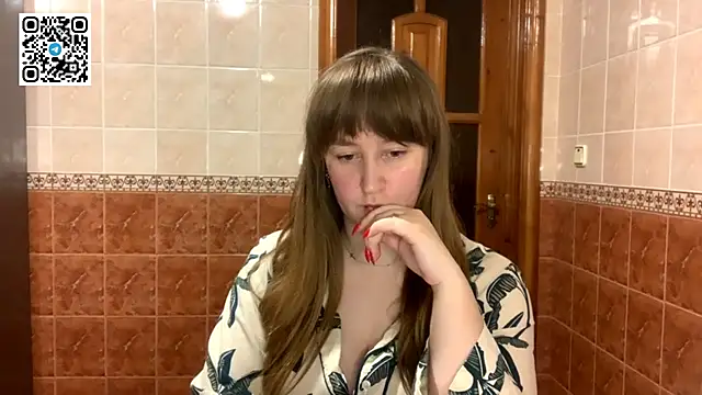 MaroonMoon  online show from 12.13.25