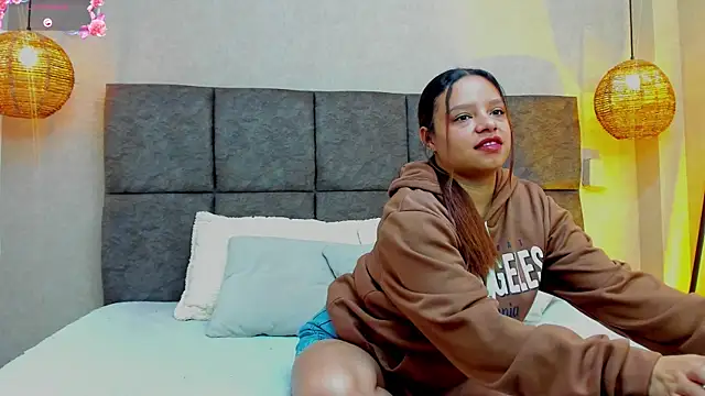 lucia watson online show from 09.11.25