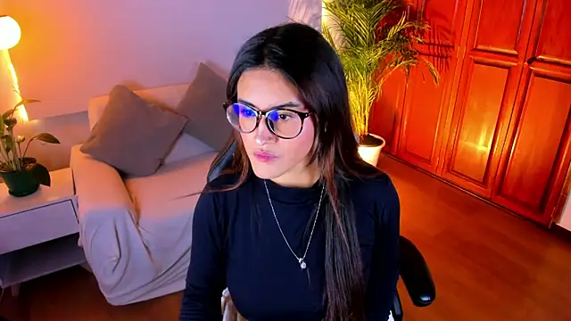 MeridaFox  online show from 11.18.25