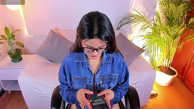 MeridaFox  online show from 11.19.25