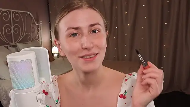 VesperaCeleste online show from 11.08.25