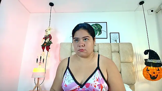 elizawiliamst online show from 10.24.25