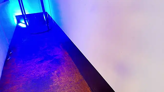 elizawiliamst online show from 04.18.26