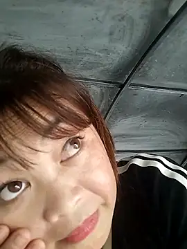 Snapshot of Lyly_nuce chatting on 10.19.25 Lyly nuce online show from 10.19.25