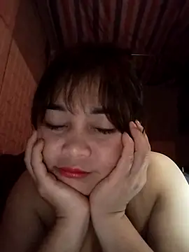 Snapshot of Lyly_nuce chatting on 11.06.25 Lyly nuce online show from 11.06.25