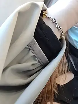 Lovelyanan online show from 10.22.25