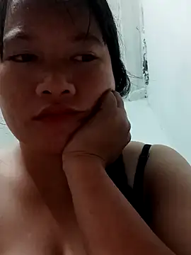 Snapshot of V-vivu-V chatting on 09.12.25 V-vivu-V online show from 09.12.25