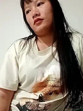 Snapshot of V-vivu-V chatting on 10.05.25 V-vivu-V online show from 10.05.25