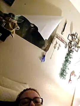 Snapshot of Yamiko42 chatting on 02.28.26 Yamiko42 online show from 02.28.26