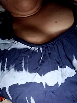SpicyLaila007 online show from 10.07.25