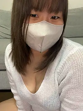 Snapshot of xxx_yuna_xxx chatting on 10.29.25 xxx yuna xxx online show from 10.29.25