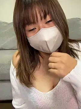 Snapshot of xxx_yuna_xxx chatting on 11.17.25 xxx yuna xxx online show from 11.17.25