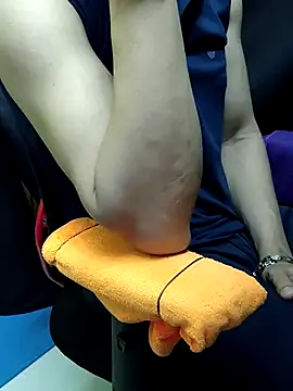 chocolate alone online show from 11.01.25