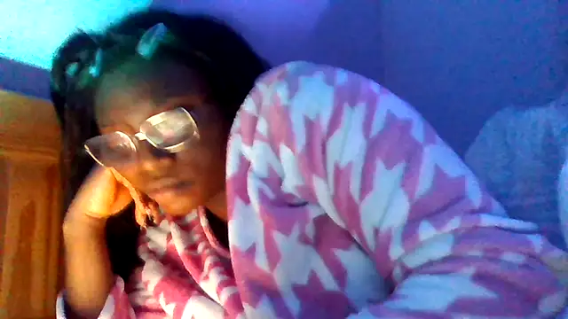 SexyGemBeautyX online show from 12.04.25