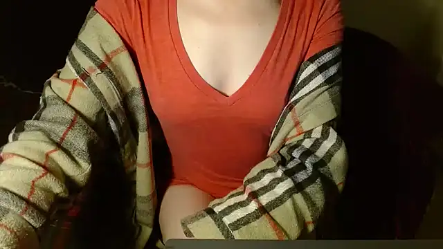 Snapshot of LorraineOSun chatting on 02.07.25 LorraineOSun online show from 02.07.25