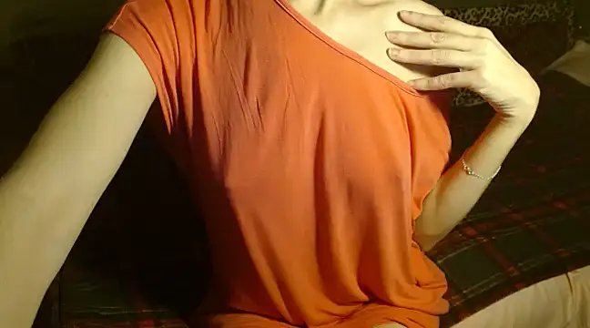 Snapshot of LorraineOSun chatting on 03.17.25 LorraineOSun online show from 03.17.25