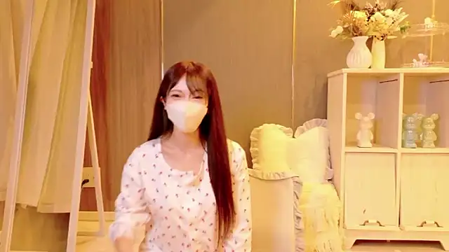 RIRI-style online show from 10.19.25