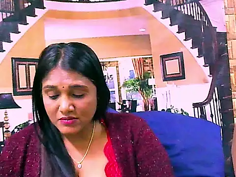 Snapshot of IndianSexyLady4u chatting on 10.03.25 IndianSexyLady4u online show from 10.03.25