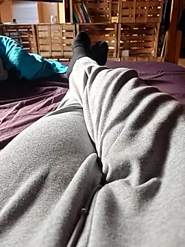 Snapshot of Horny_mummy chatting on 04.18.26 Horny mummy online show from 04.18.26