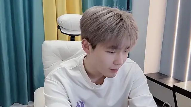 xiaoyang5200 online show from 02.08.26