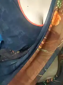 Snapshot of Geetha227 chatting on 09.10.25 Geetha227 online show from 09.10.25