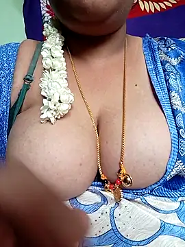 Snapshot of Geetha227 chatting on 12.05.25 Geetha227 online show from 12.05.25