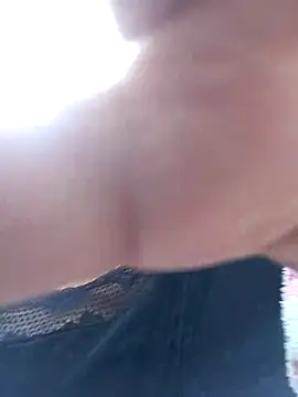 Snapshot of lauramartins7 chatting on 12.05.25 lauramartins7 online show from 12.05.25