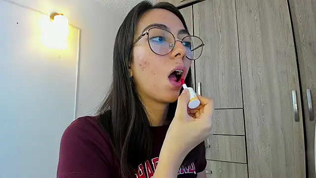 Snapshot of horny_adiction chatting on 03.03.26 horny adiction online show from 03.03.26