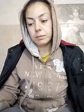 LenaBloomy online show from 11.11.25