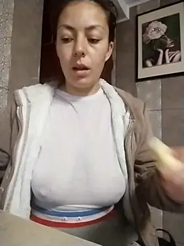 LenaBloomy online show from 11.15.25