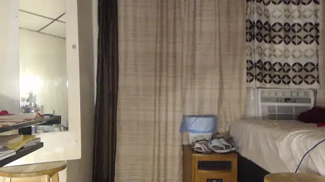 Snapshot of ANALTRAINING4U2 chatting on 10.04.25 ANALTRAINING4U2 online show from 10.04.25