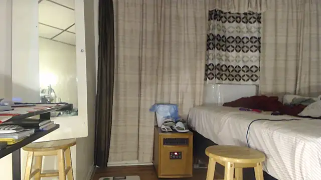 Snapshot of ANALTRAINING4U2 chatting on 10.12.25 ANALTRAINING4U2 online show from 10.12.25