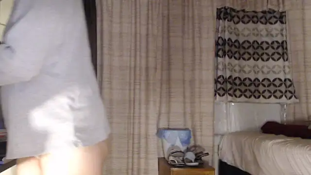 Snapshot of ANALTRAINING4U2 chatting on 10.20.25 ANALTRAINING4U2 online show from 10.20.25