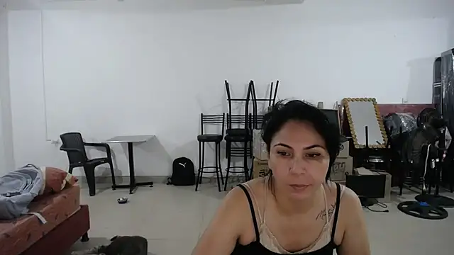 Snapshot of yohacriss chatting on 11.01.25 yohacriss online show from 11.01.25