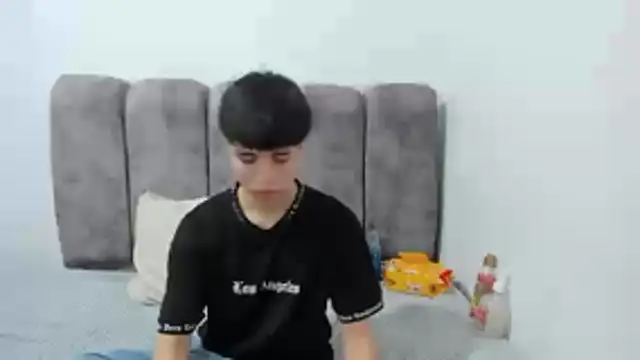 Bruno Cruzz online show from 04.14.26