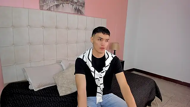 Snapshot of Jacksonflorez chatting on 09.25.25 Jacksonflorez online show from 09.25.25