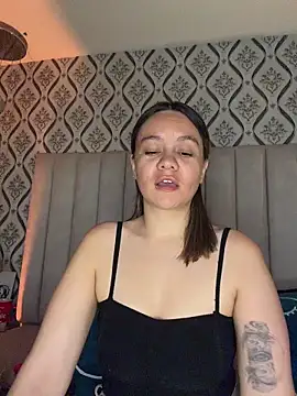 Sky Junne online show from 03.17.26